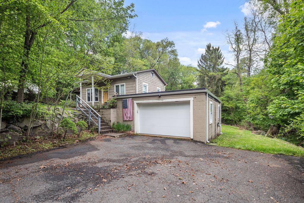 50 New Pomona Road, Suffern, NY 10901