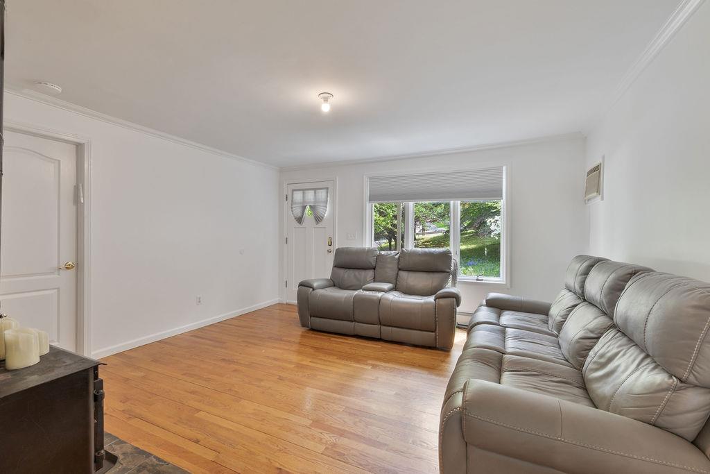 50 New Pomona Road, Suffern, NY 10901