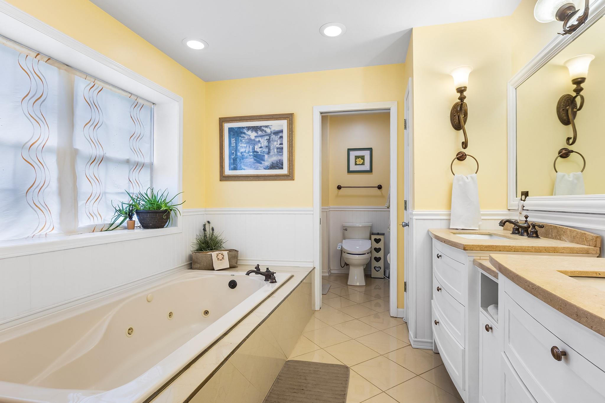 6 Sloan Court, Wallkill, NY 12589