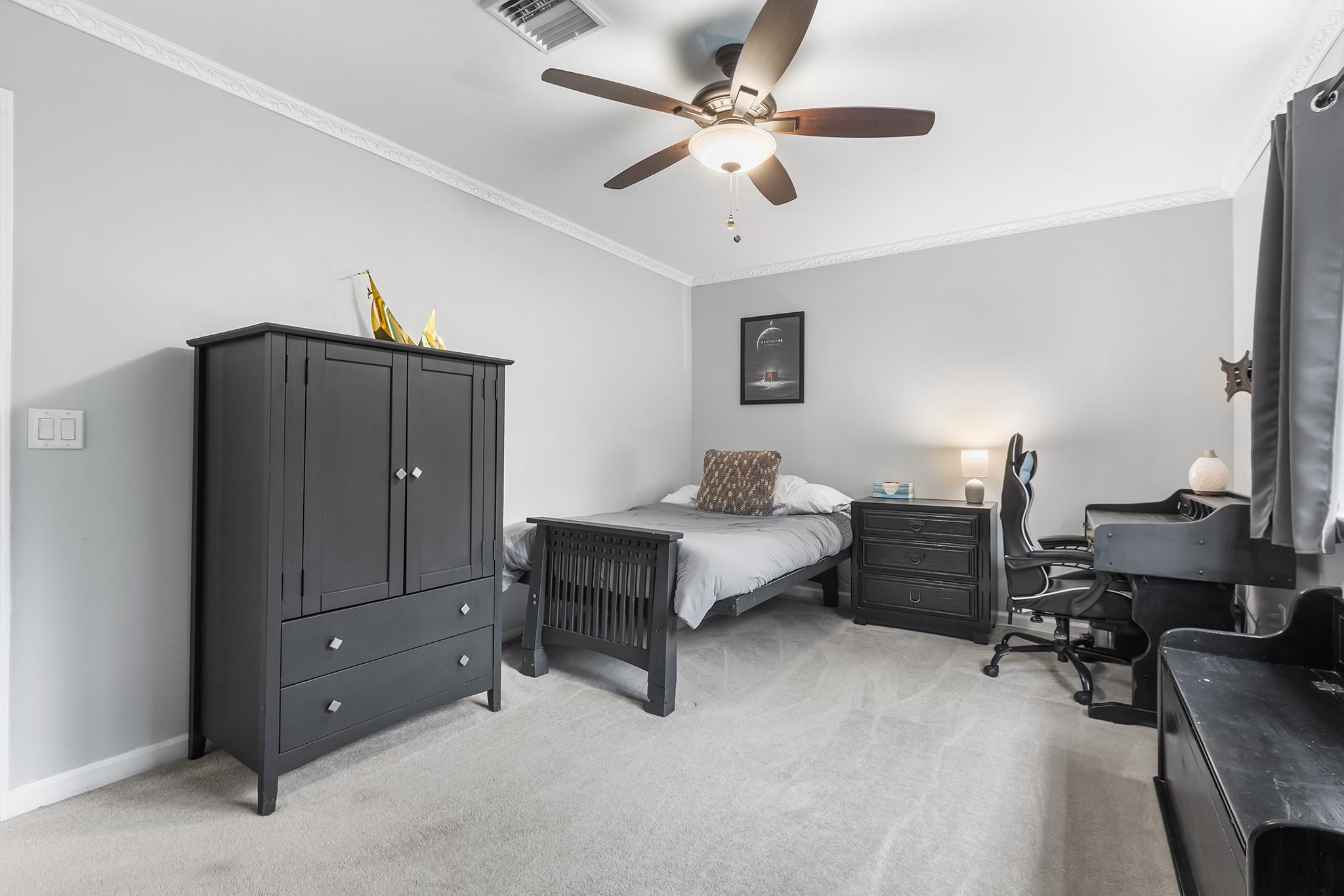 6 Sloan Court, Wallkill, NY 12589