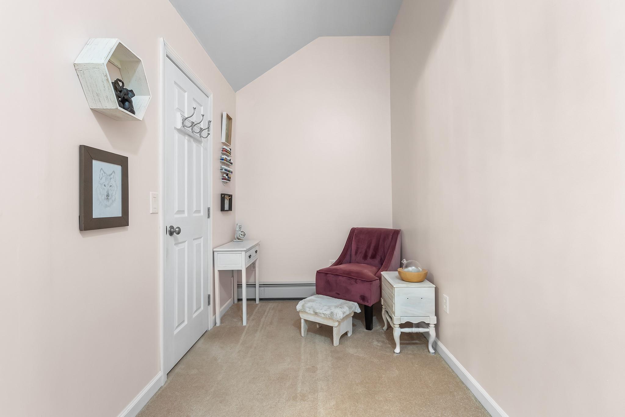 6 Sloan Court, Wallkill, NY 12589