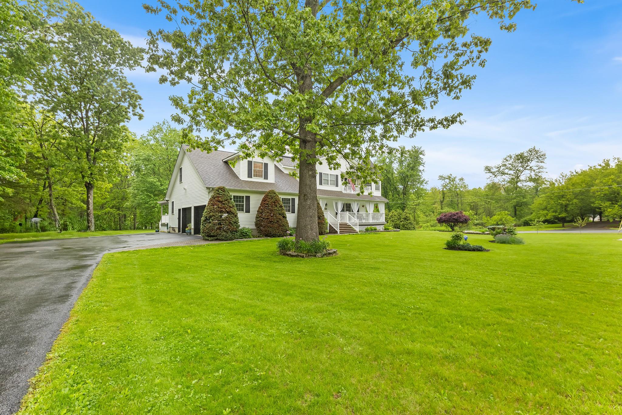 6 Sloan Court, Wallkill, NY 12589