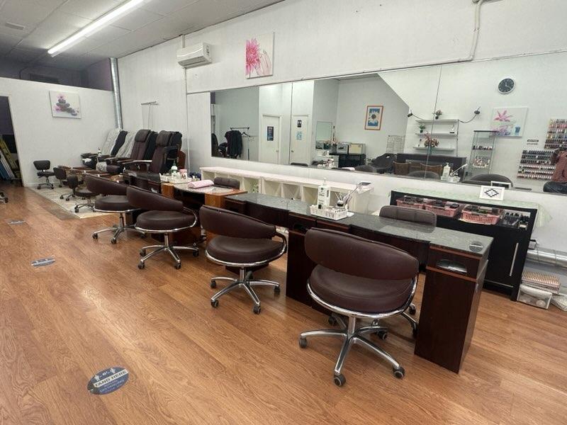 64-10 myrtle ave, Ridgewood, NY 11385