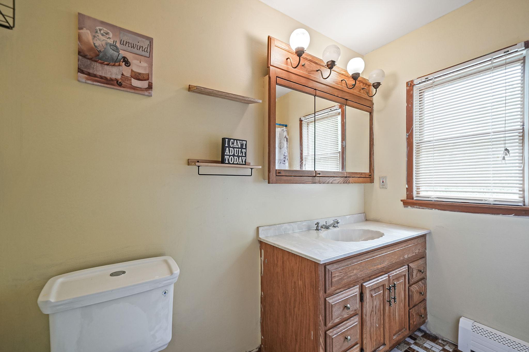 2 Queen Drive, Sound Beach, NY 11789