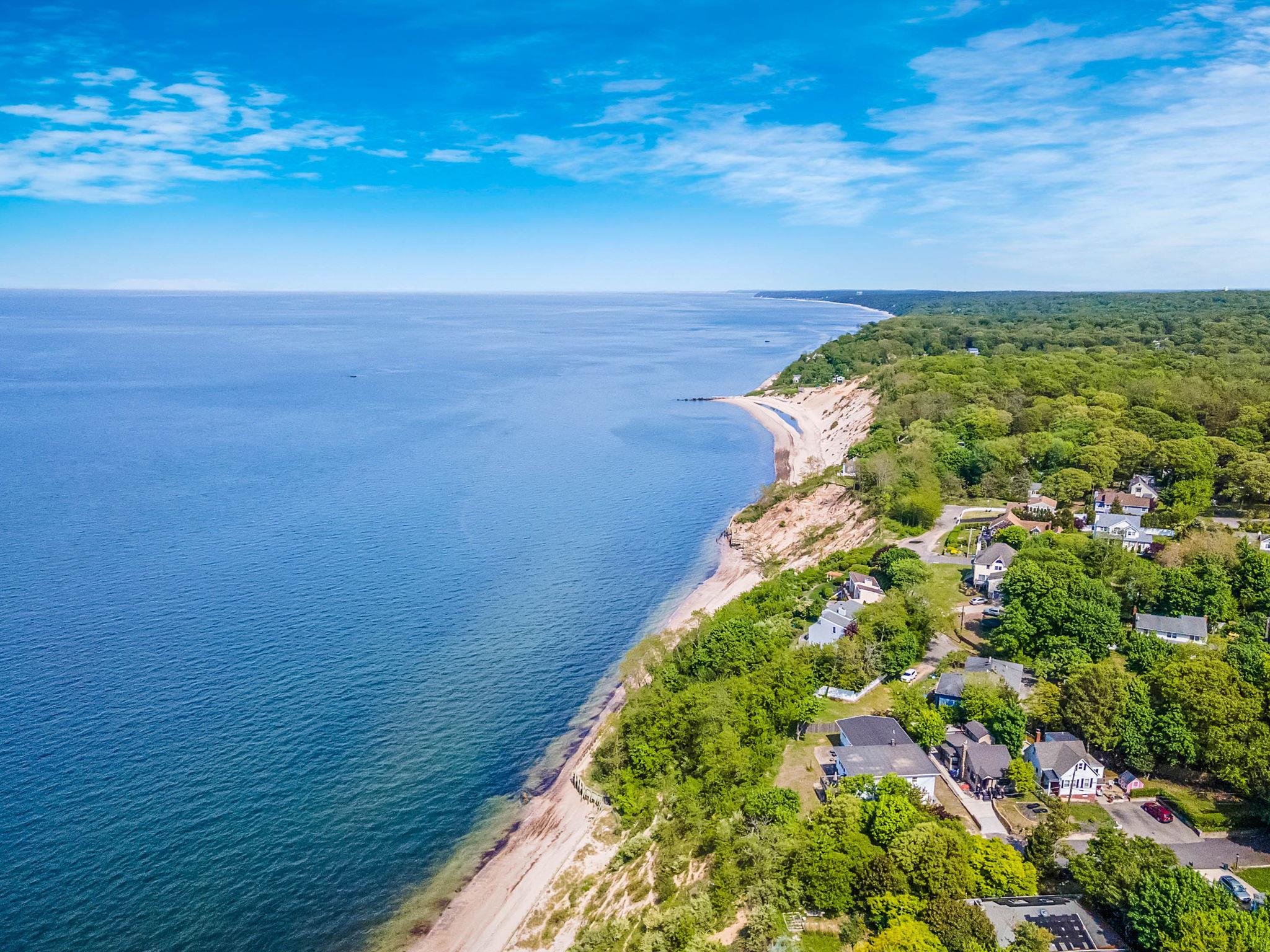 2 Queen Drive, Sound Beach, NY 11789