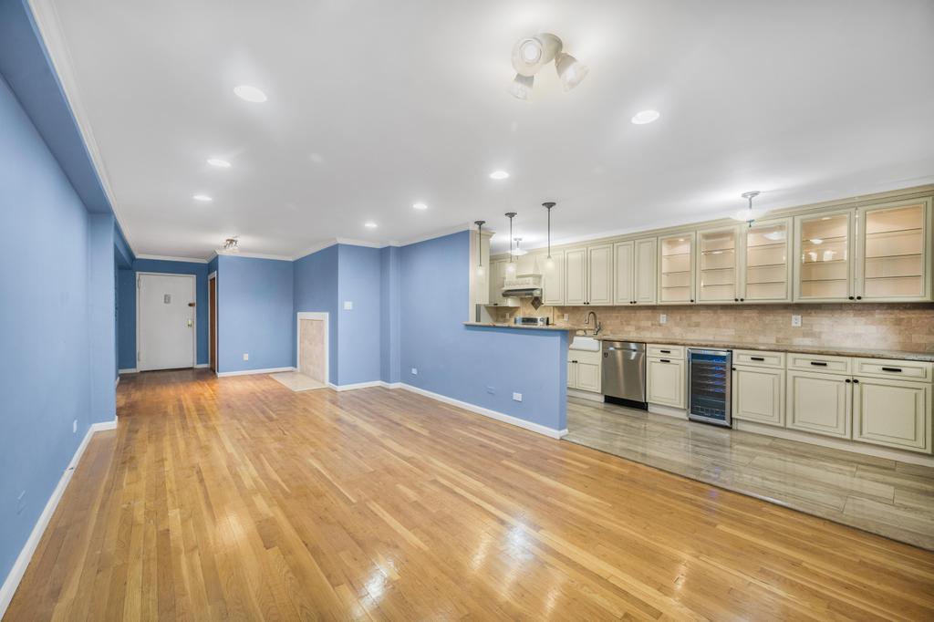 86-10 151st Avenue # 3F, Howard Beach, NY 11414