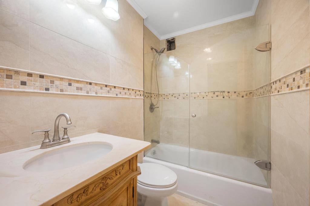 86-10 151st Avenue # 3F, Howard Beach, NY 11414