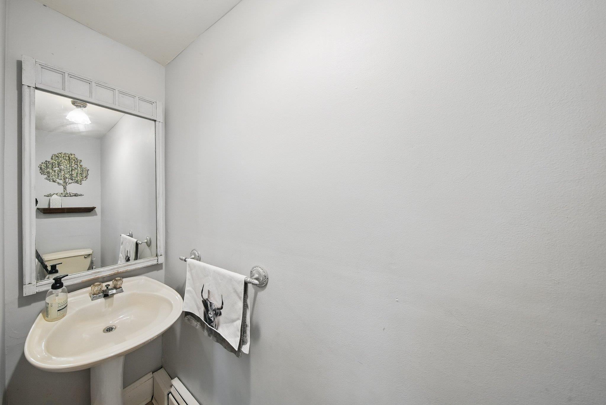 831 County Route 12, New Hampton, NY 10958