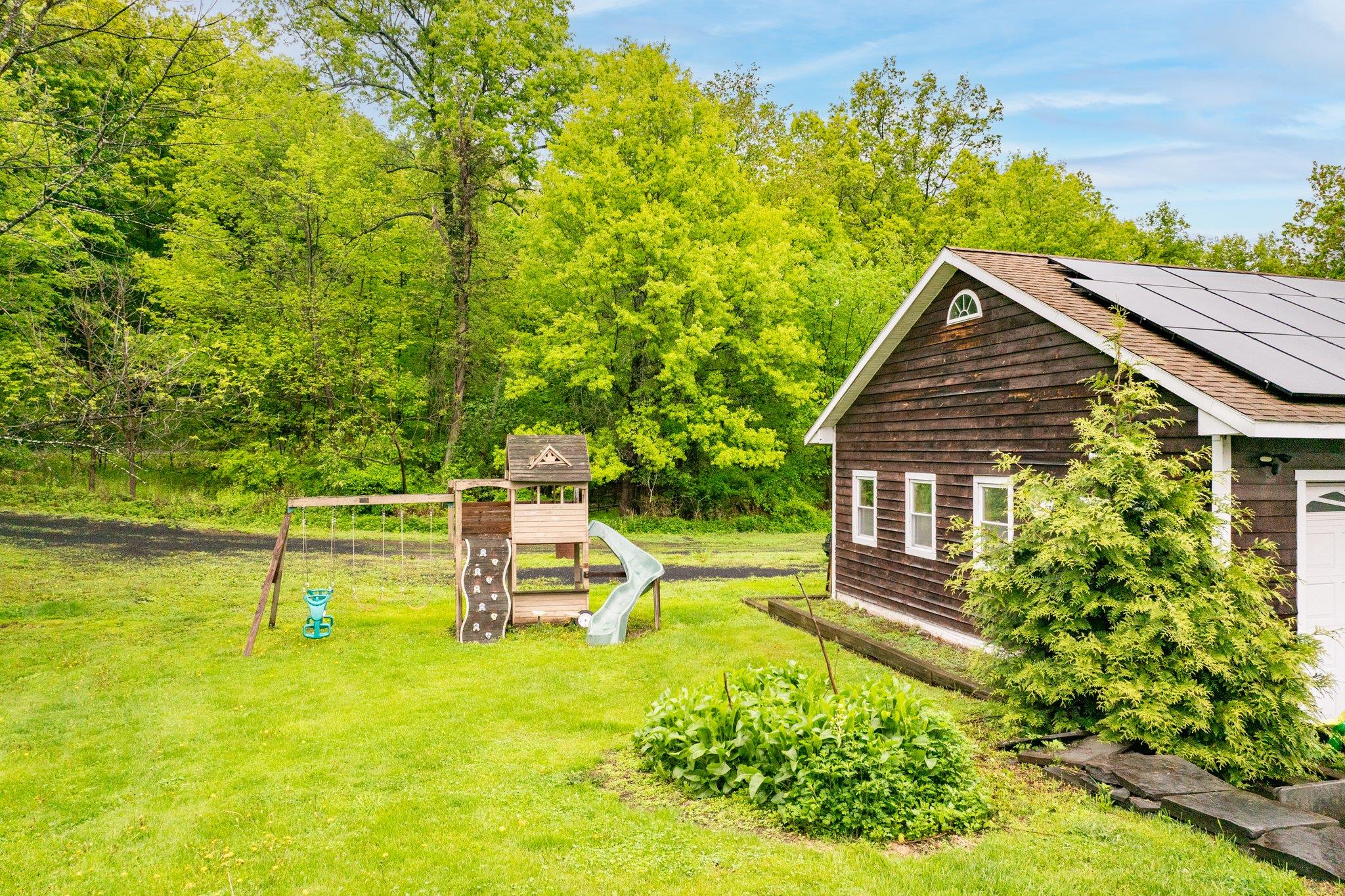 831 County Route 12, New Hampton, NY 10958