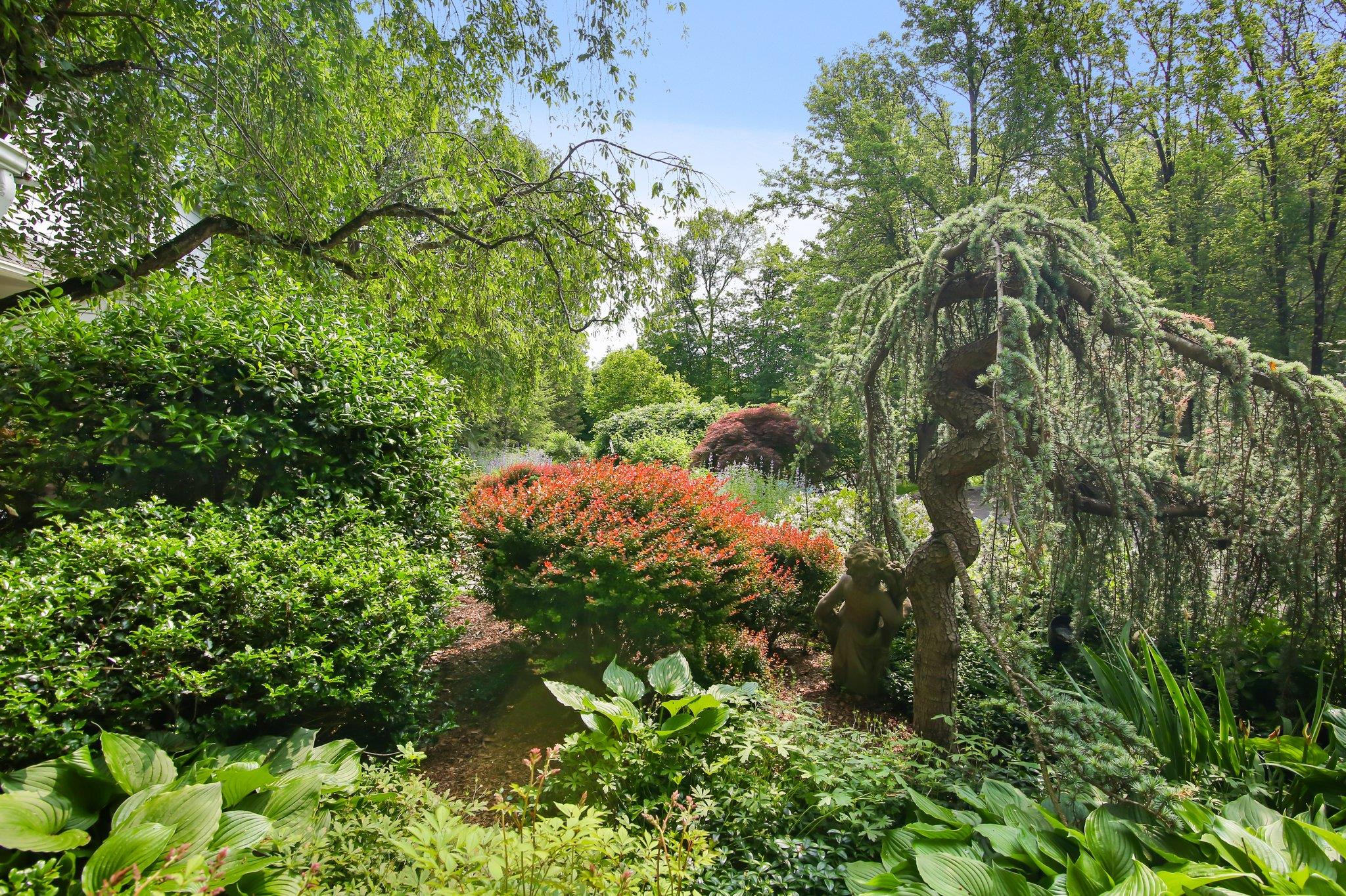 27 West Lane, Pound Ridge, NY 10576