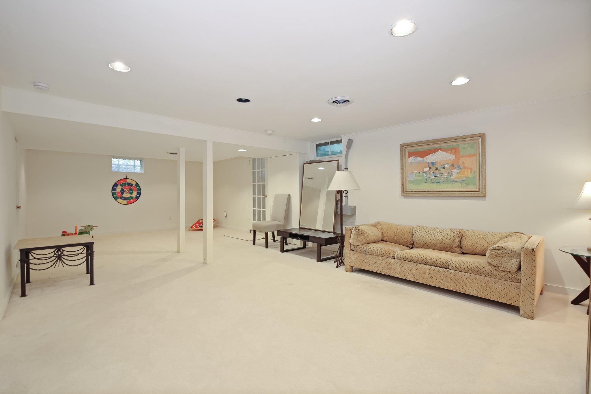 27 West Lane, Pound Ridge, NY 10576