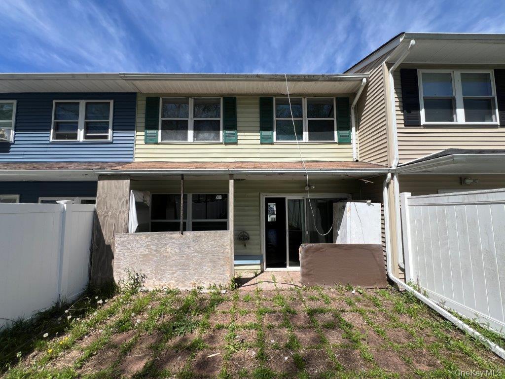 5 Northgate Drive, Walden, NY 12586