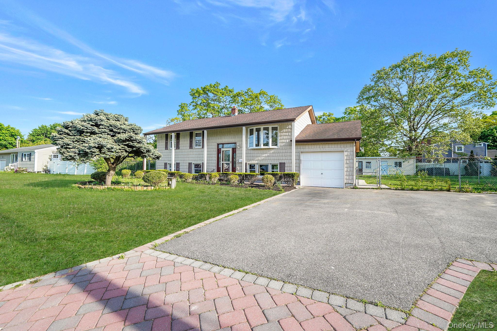 136 Tabor Street, Brentwood, NY 11717