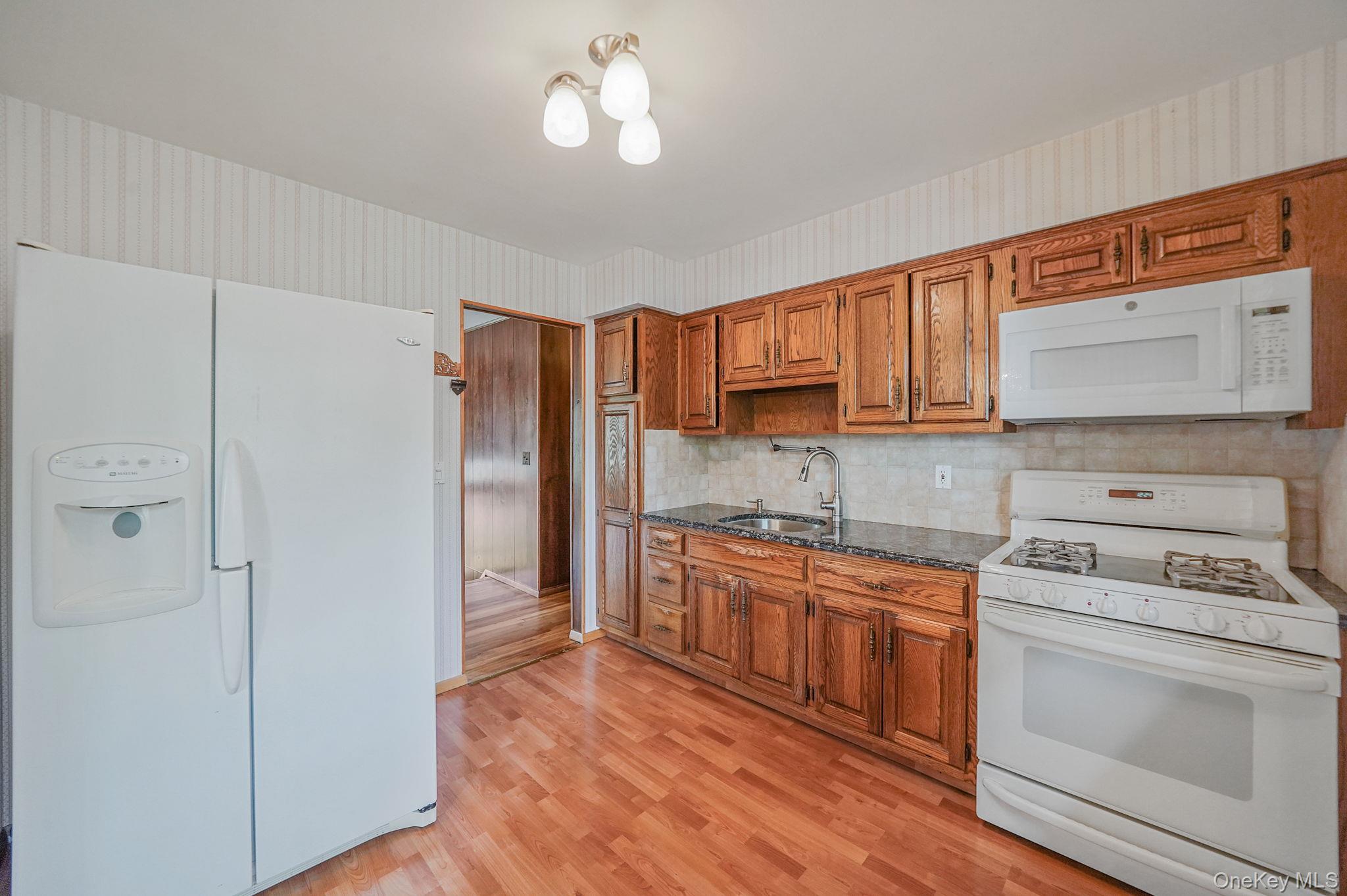 136 Tabor Street, Brentwood, NY 11717