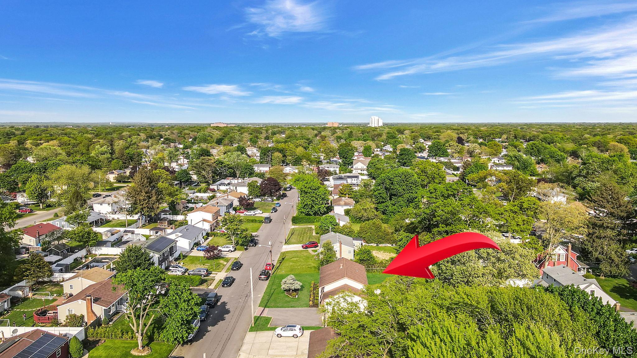 136 Tabor Street, Brentwood, NY 11717