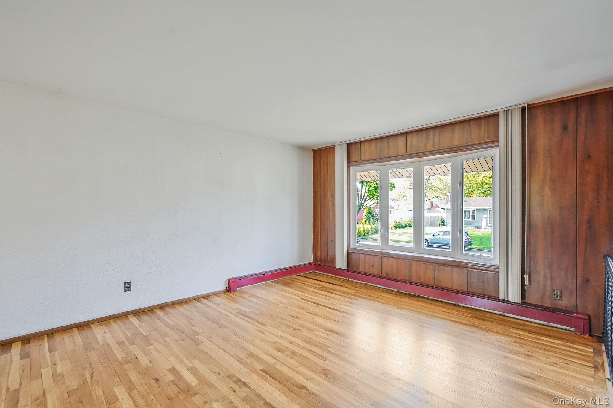 136 Tabor Street, Brentwood, NY 11717