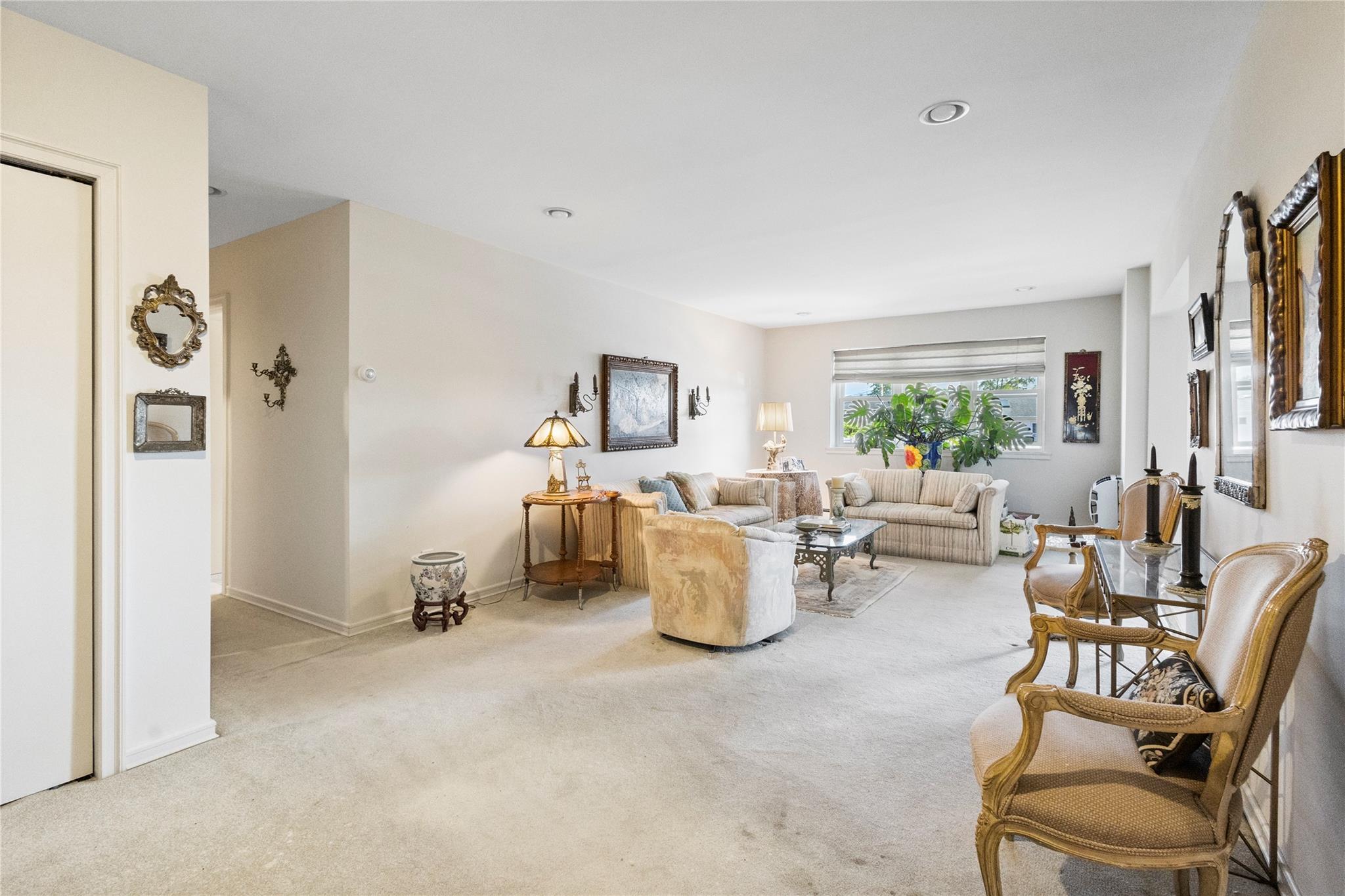 12 Florence Avenue # 29A, Freeport, NY 11520