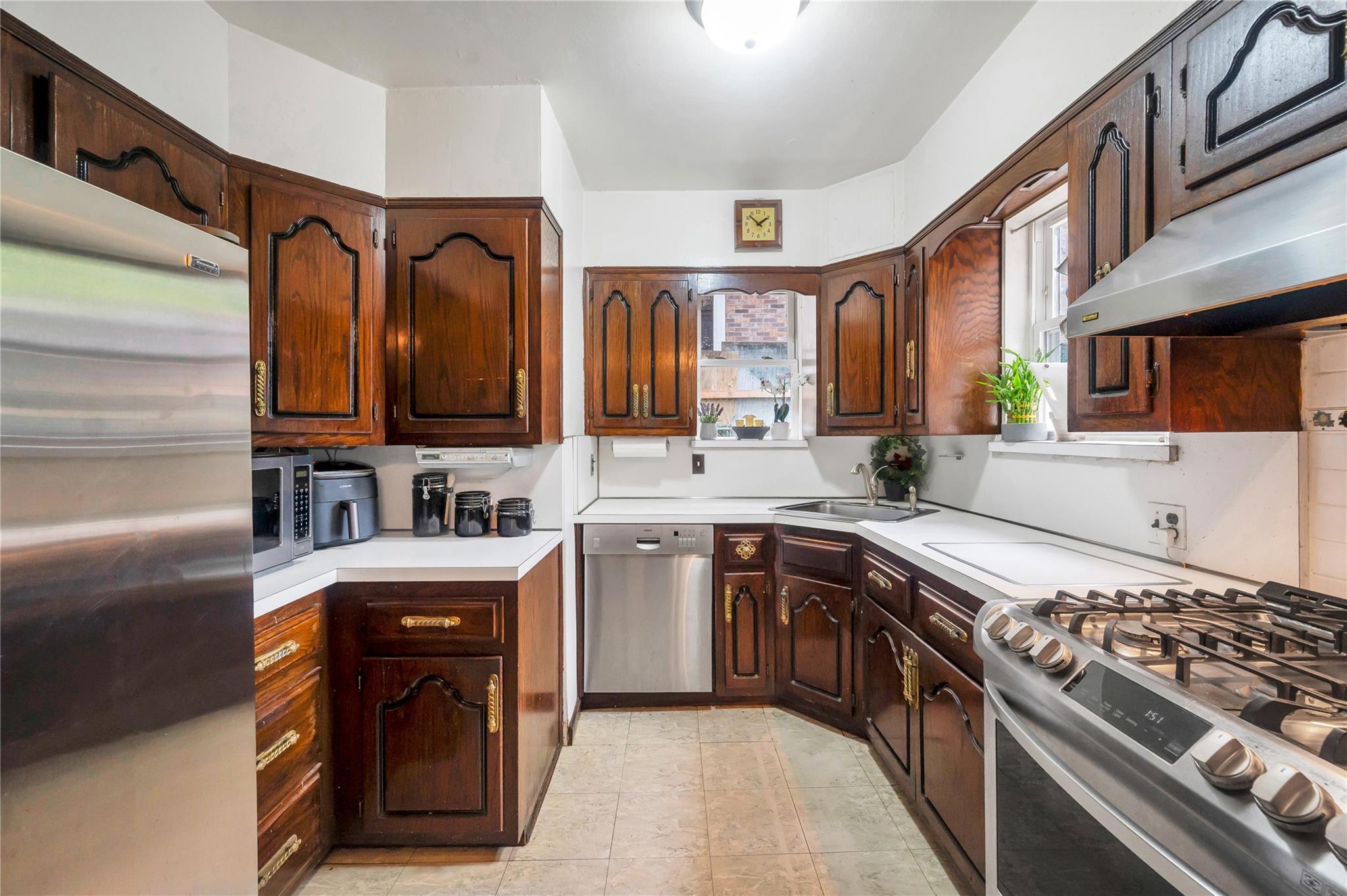 29-05 Parsons Boulevard, Flushing, NY 11354