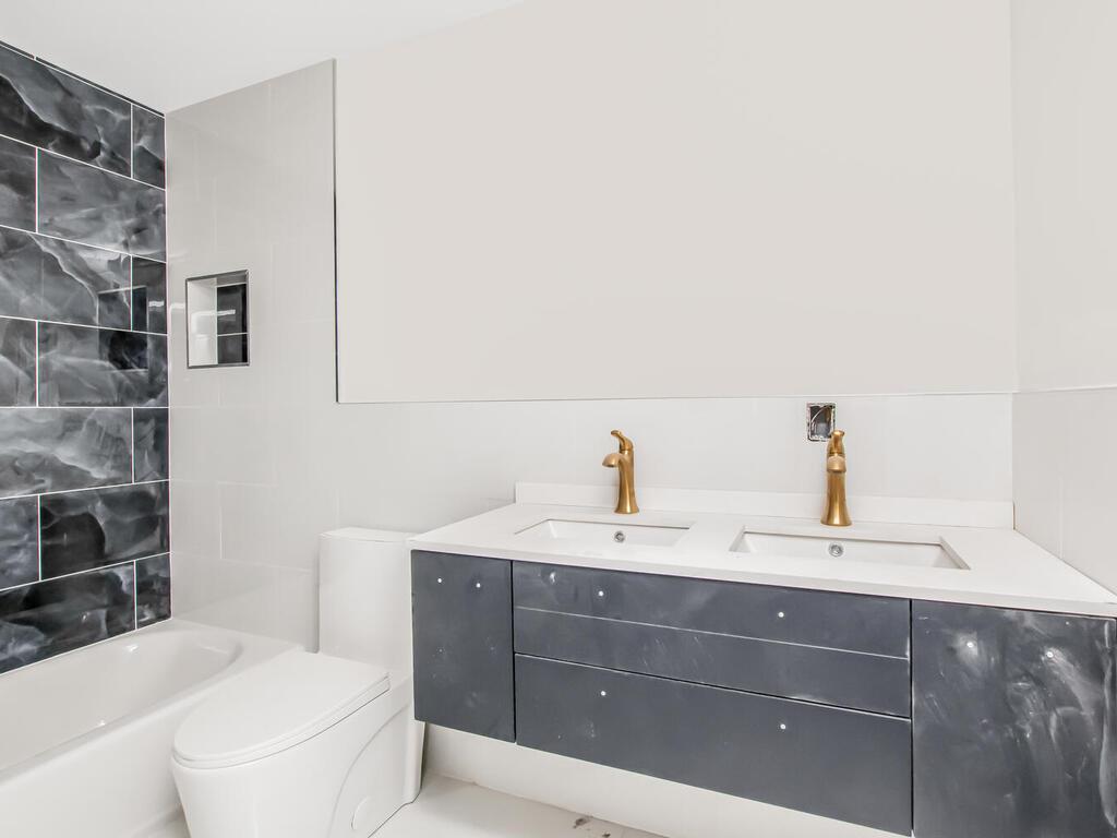 65 W 2nd Street # 8, Mount Vernon, NY 10550