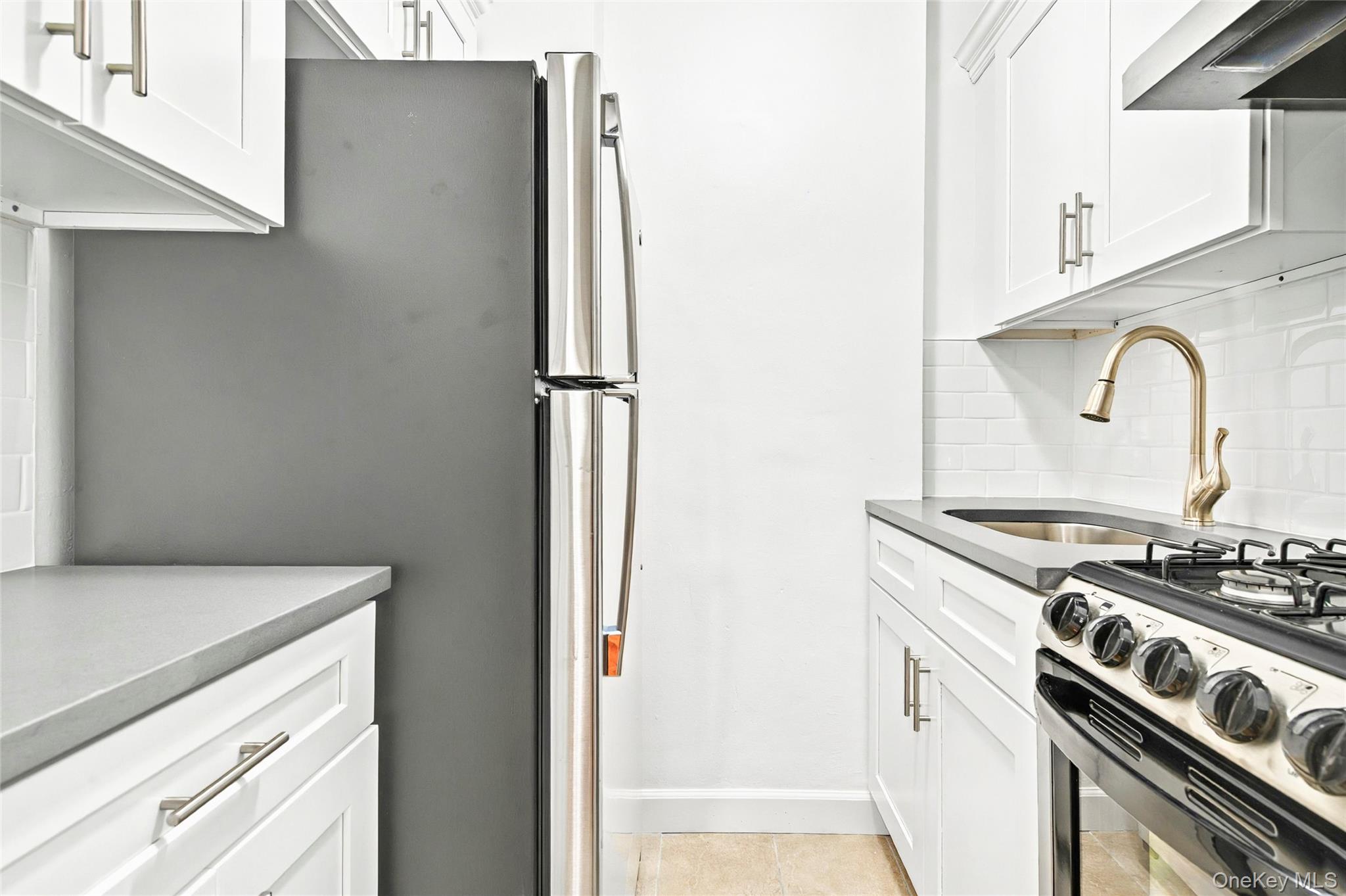 2244 Bronx Park E # 1E, Bronx, NY 10467