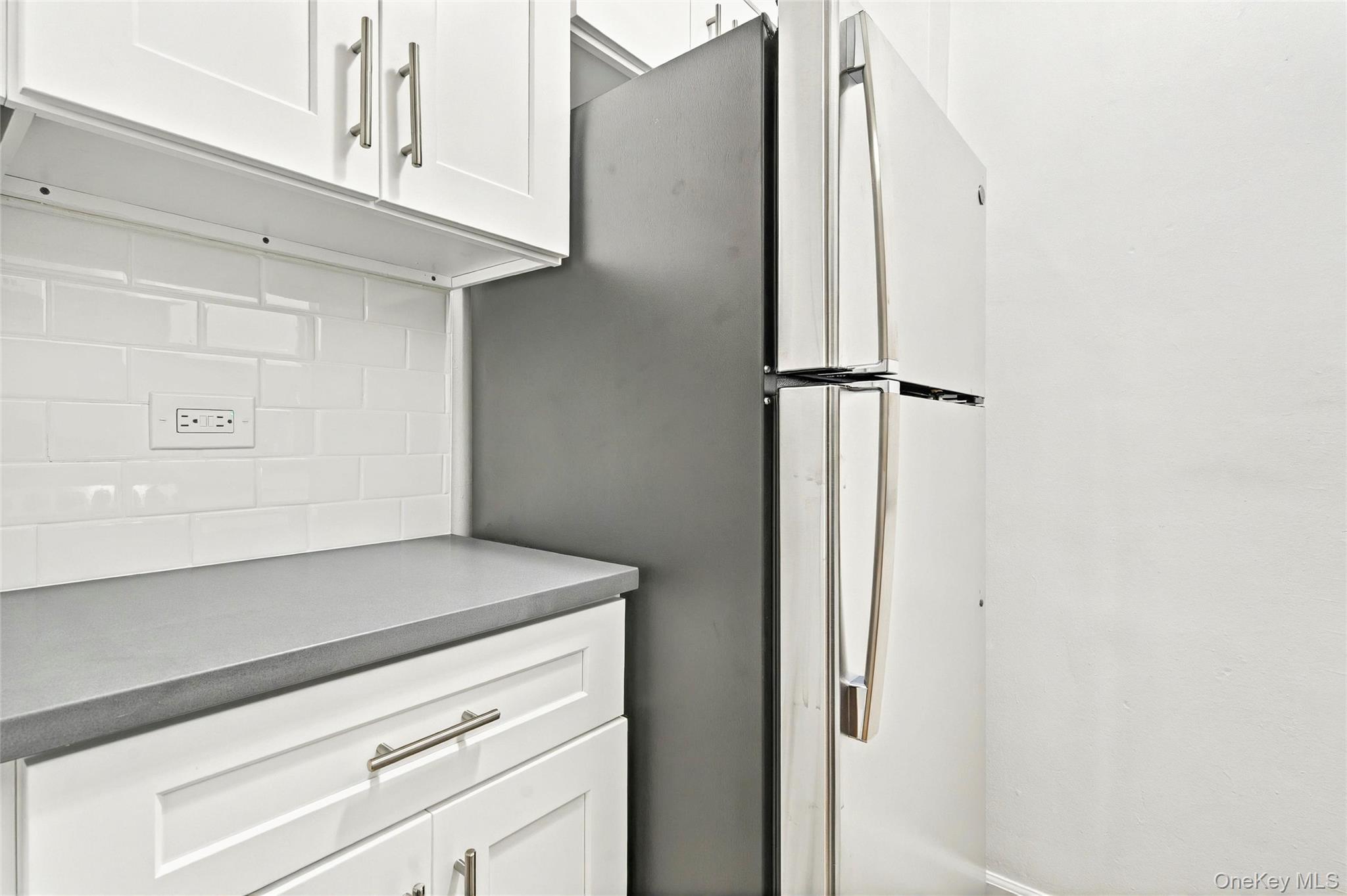 2244 Bronx Park E # 1E, Bronx, NY 10467