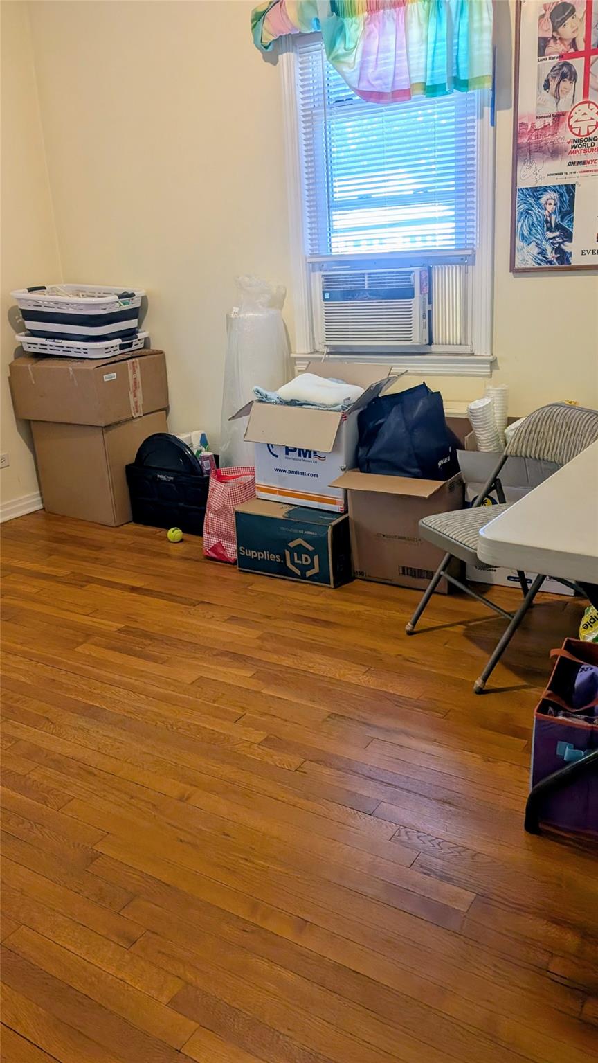 13 Surrey Lane, New Hyde Park, NY 11040