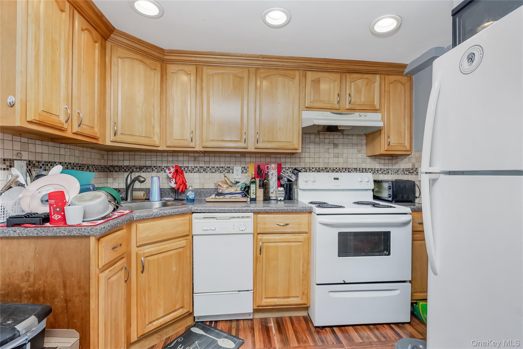 7 Junior Drive, Ronkonkoma, NY 11779