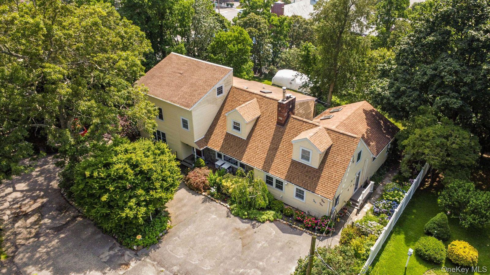 7 Junior Drive, Ronkonkoma, NY 11779