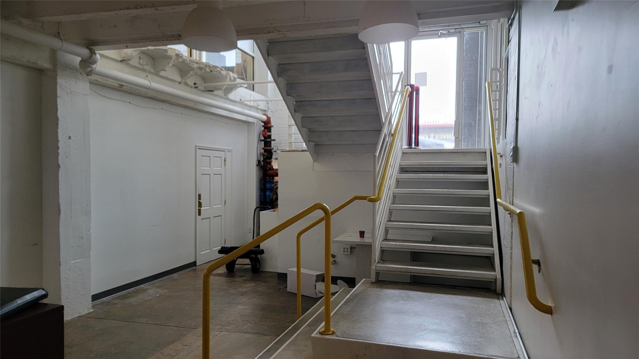 19 Front Street, Newburgh, NY 12550