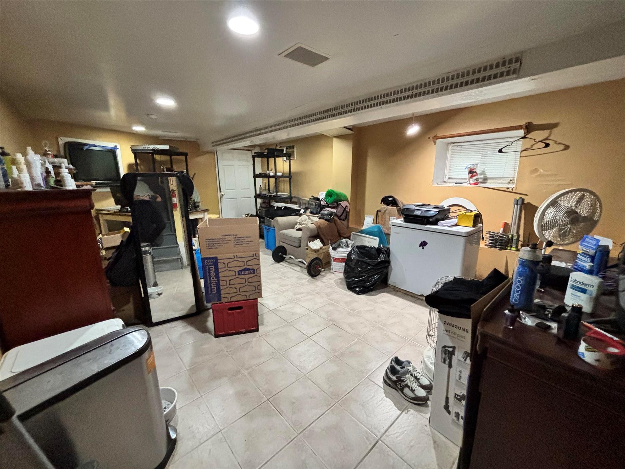 556 Van Cortlandt Park Avenue, Yonkers, NY 10705