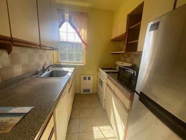 230 Central Avenue # 2-H, Lawrence, NY 11559