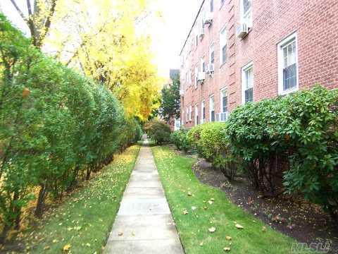 230 Central Avenue # 2-H, Lawrence, NY 11559