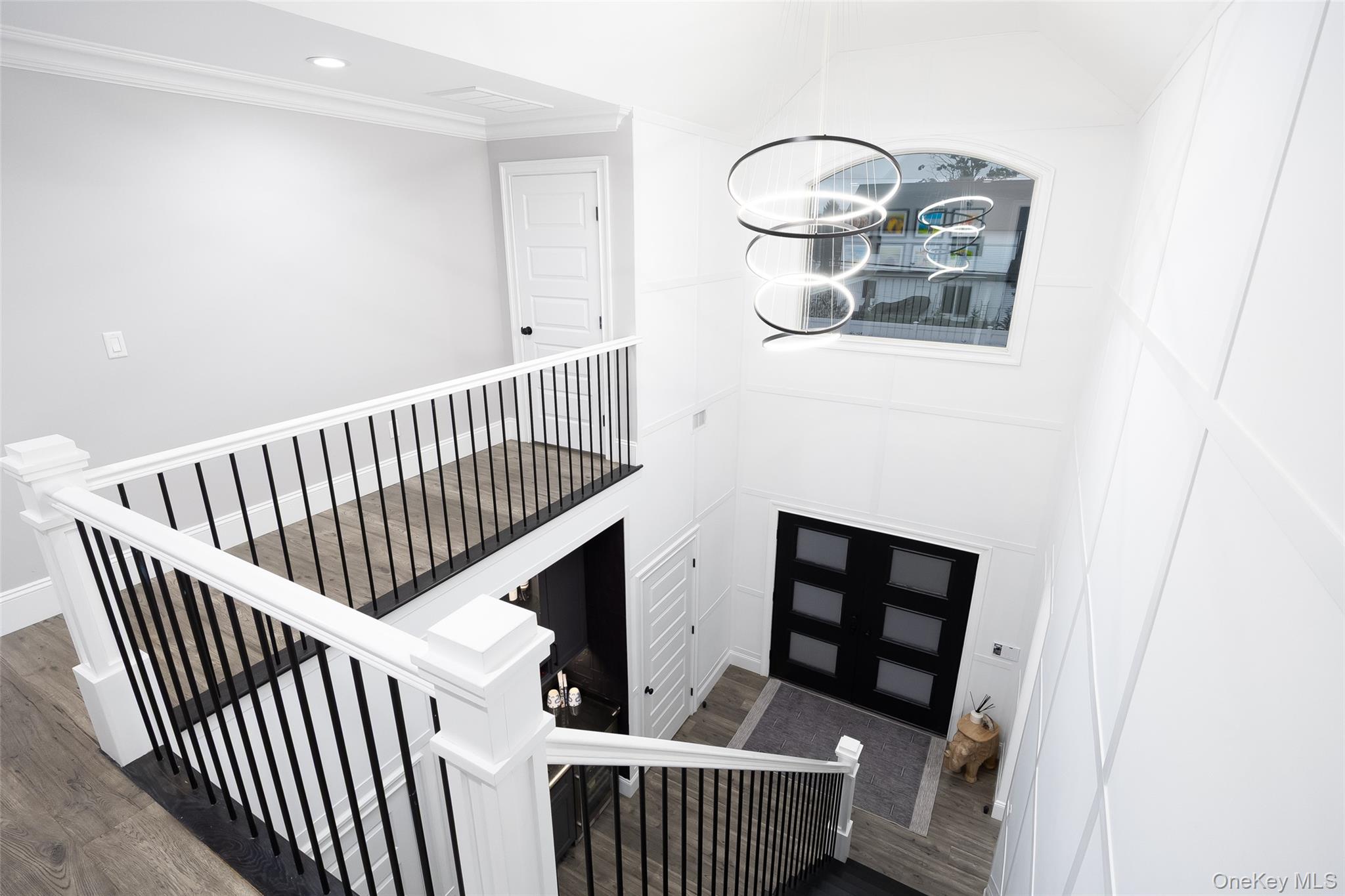 18 Heron Court, Levittown, NY 11756