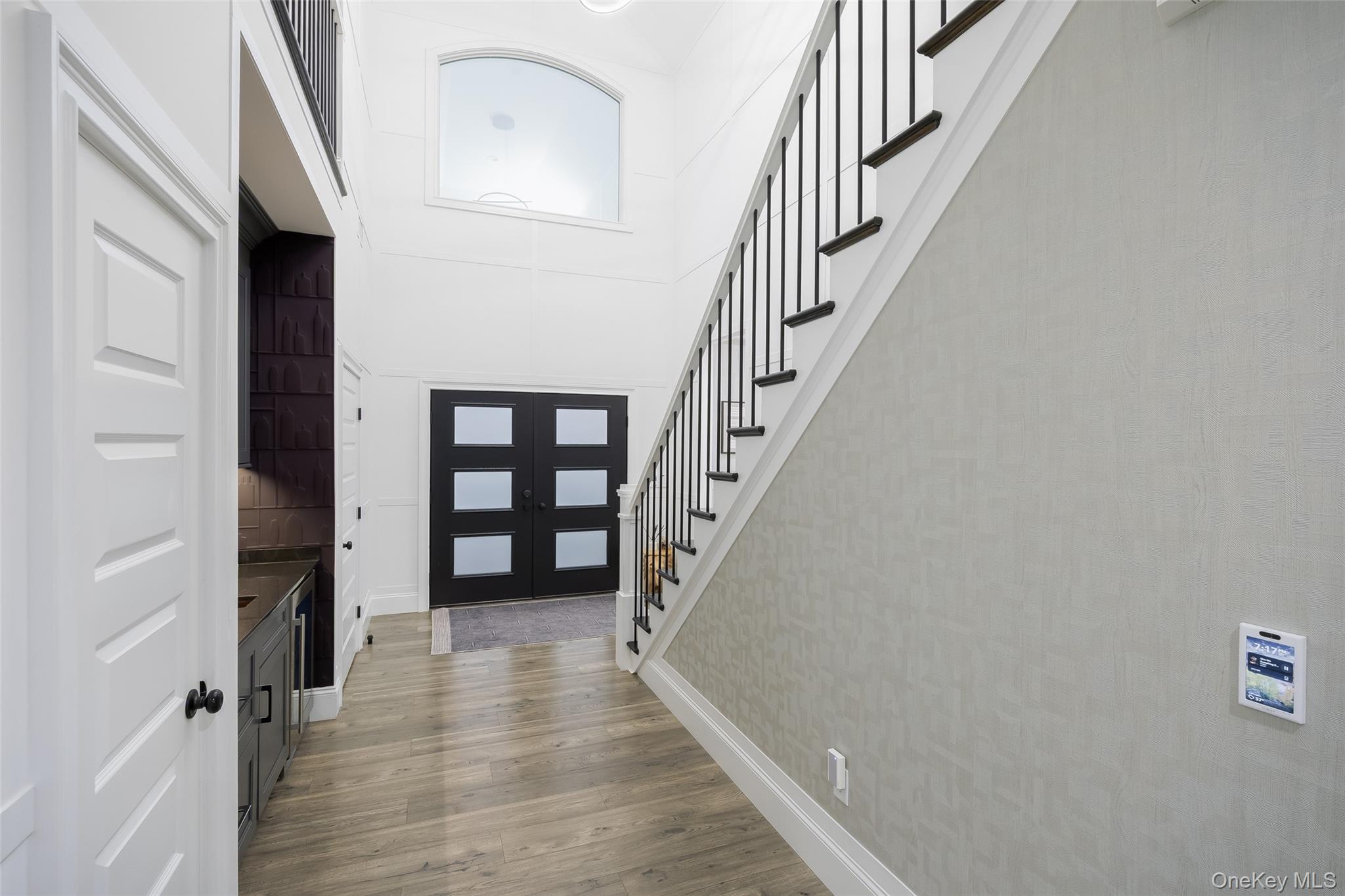 18 Heron Court, Levittown, NY 11756