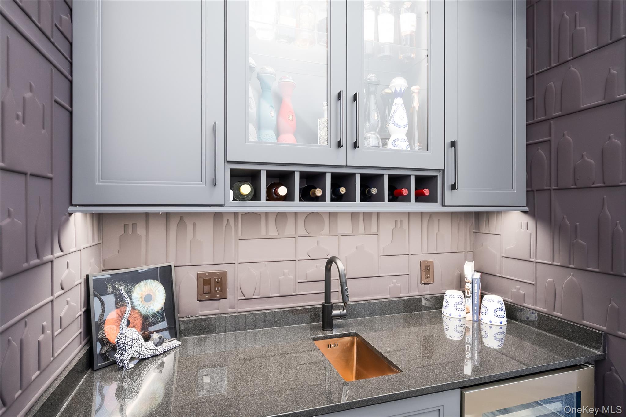 18 Heron Court, Levittown, NY 11756