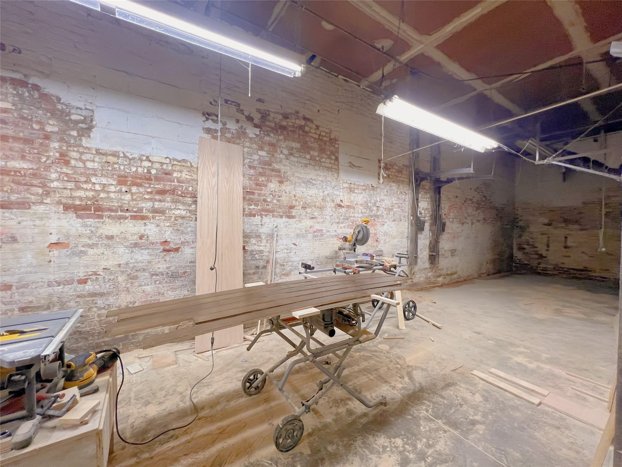 161 Jamaica Avenue, Brooklyn, NY 11207