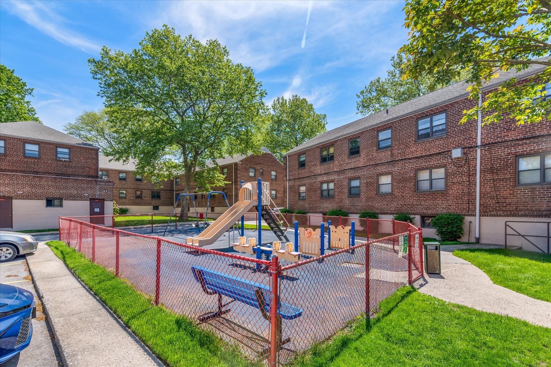 89-25 151 Avenue # 4S, Howard Beach, NY 11414