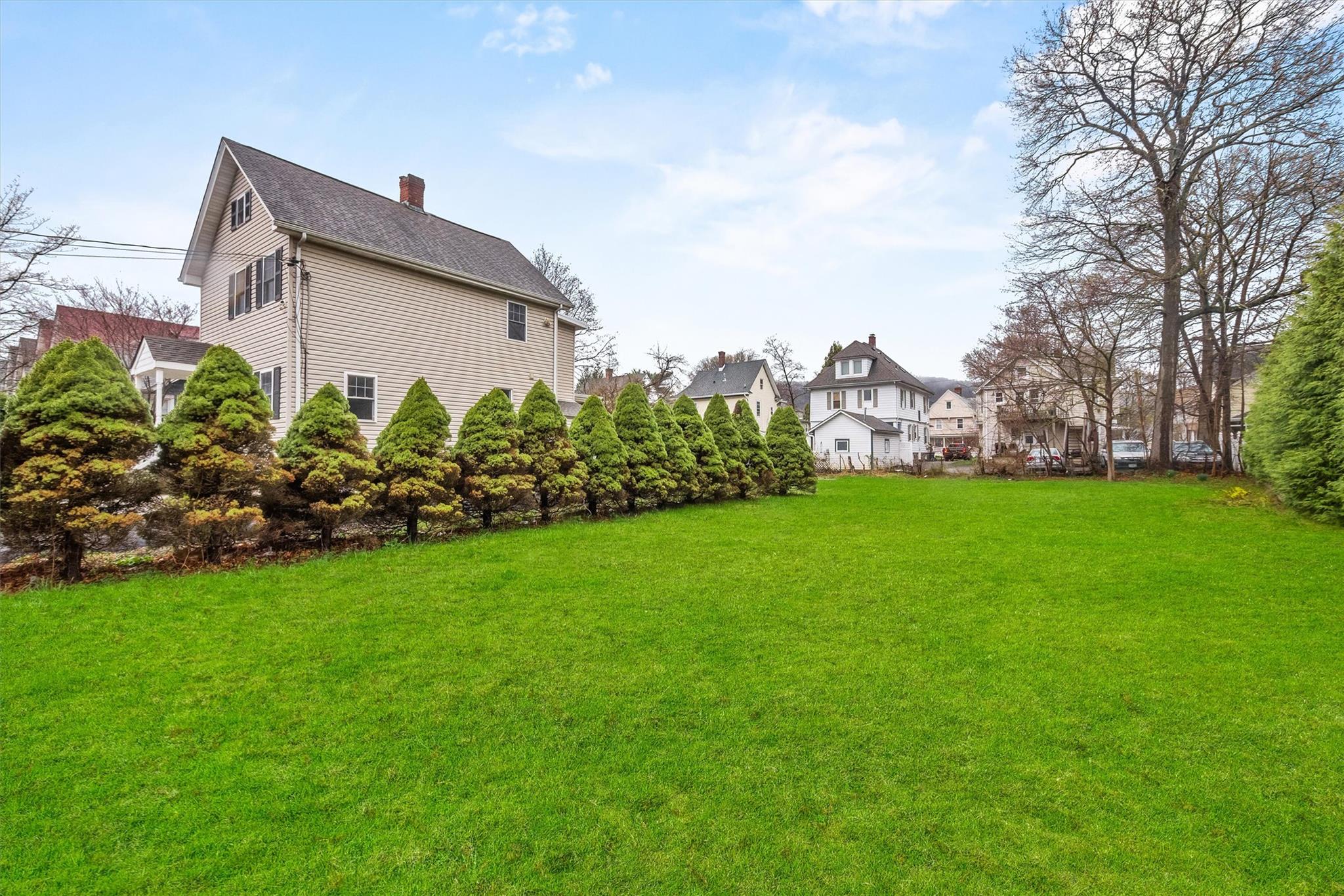 78 E Maltbie Avenue, Suffern, NY 10901