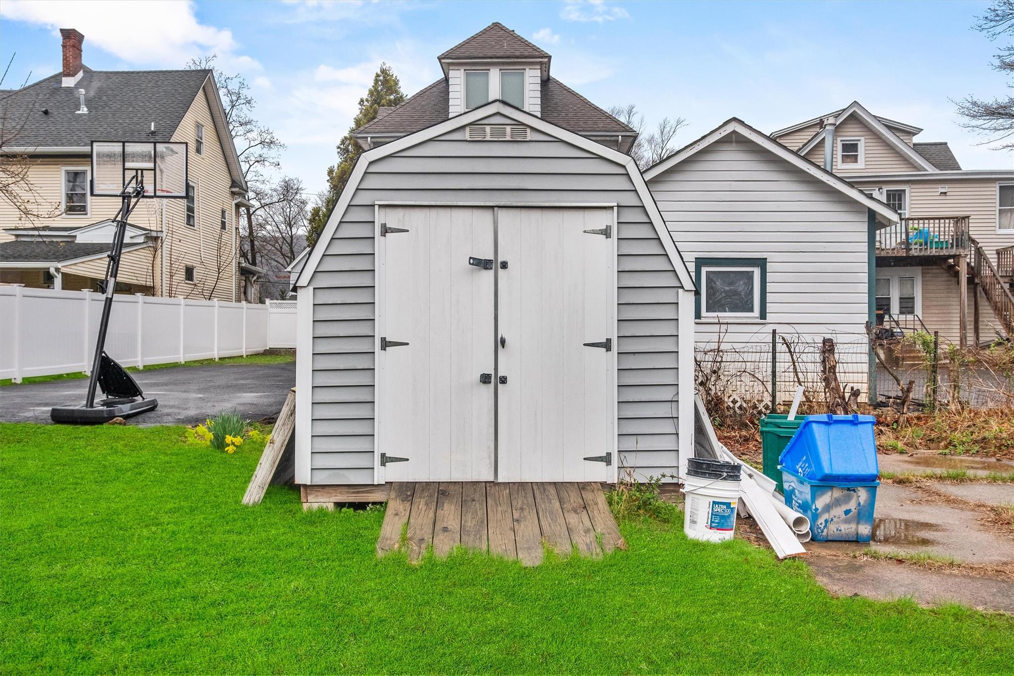 78 E Maltbie Avenue, Suffern, NY 10901