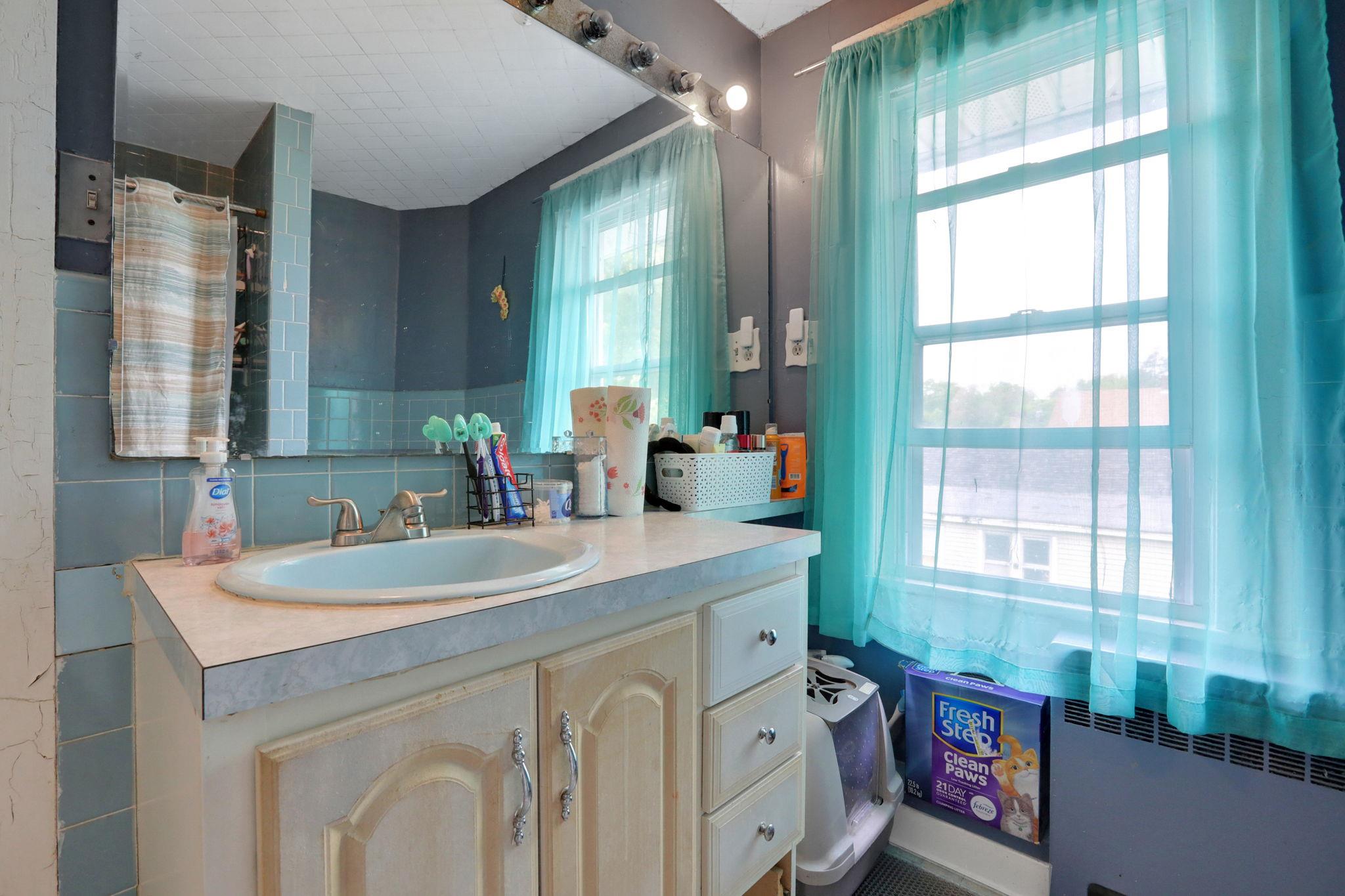 100 Harwich Street, Kingston, NY 12401