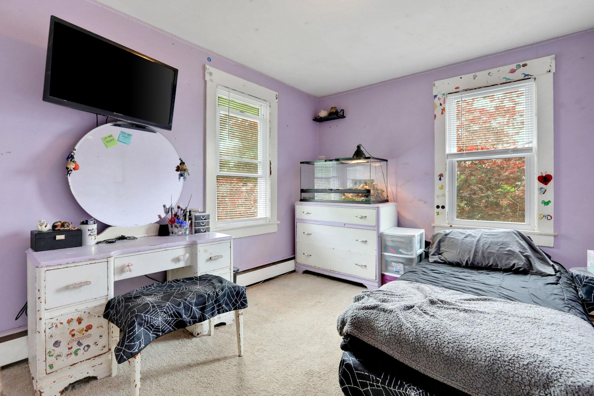 100 Harwich Street, Kingston, NY 12401