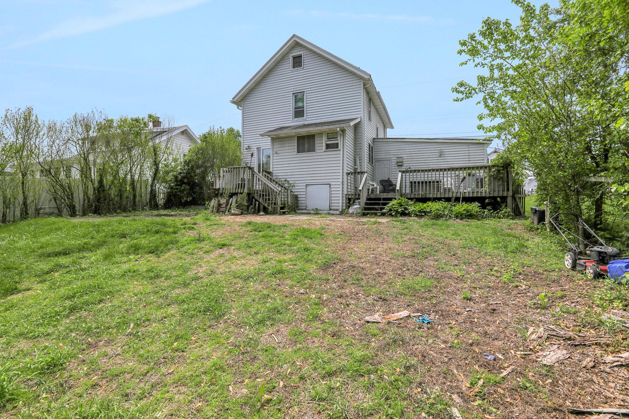 100 Harwich Street, Kingston, NY 12401