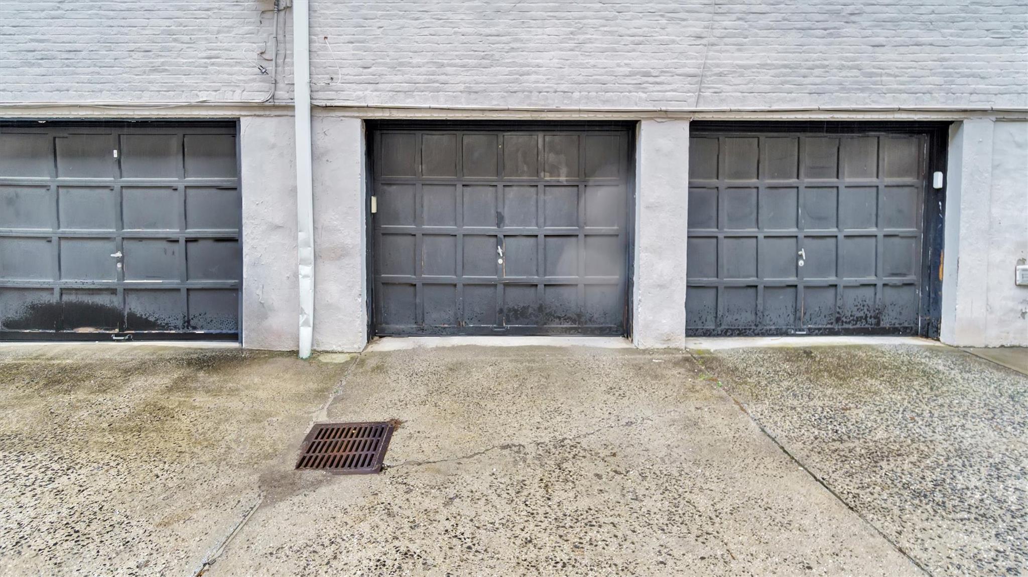 19 Barstow Road # G, Great Neck, NY 11021