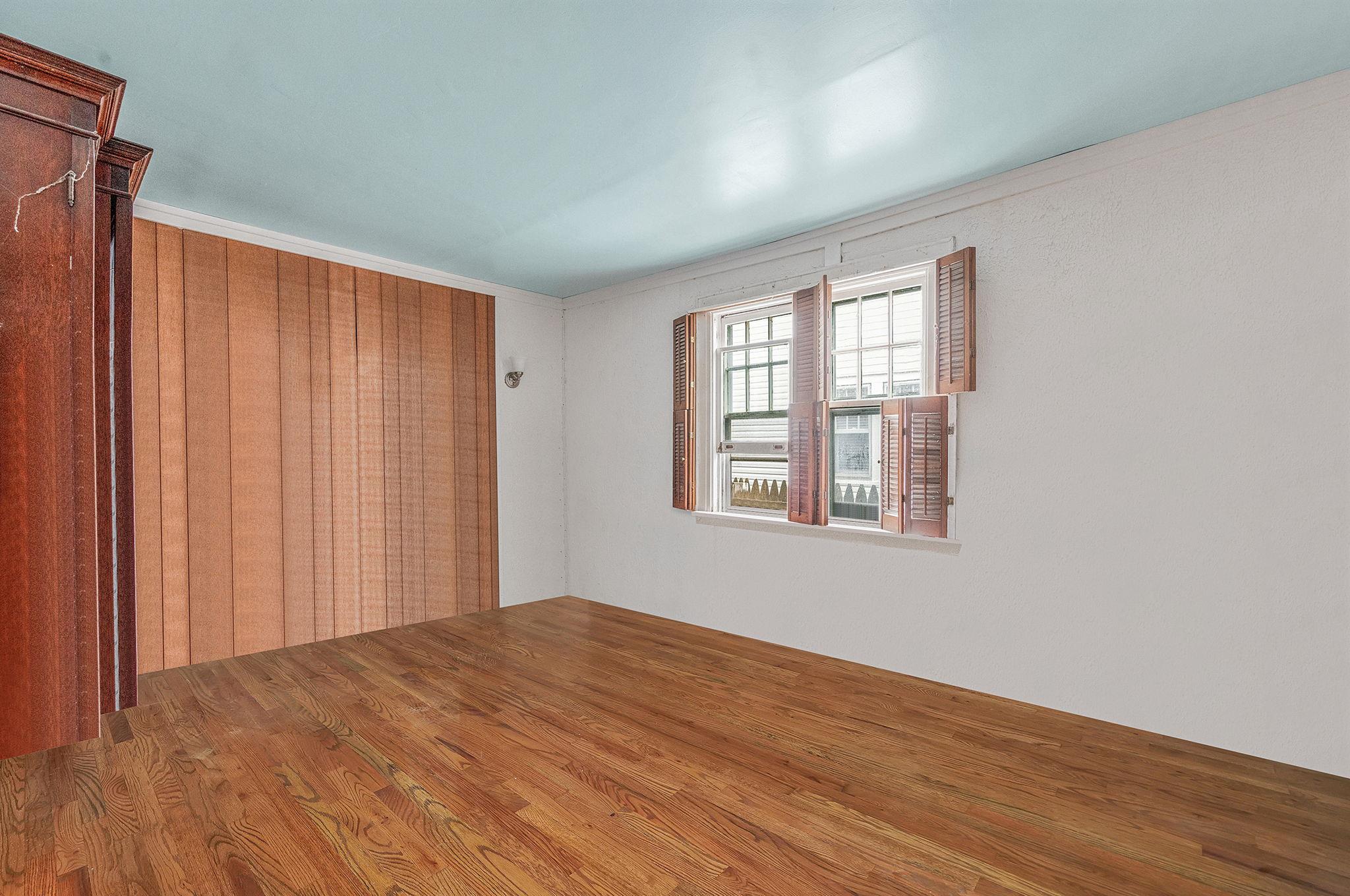 481 Archer Street, Freeport, NY 11520