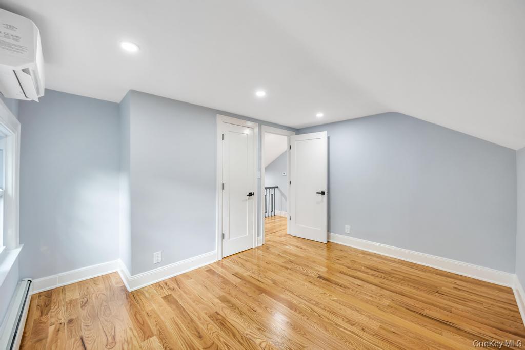 15 Superior Road, Floral Park, NY 11001