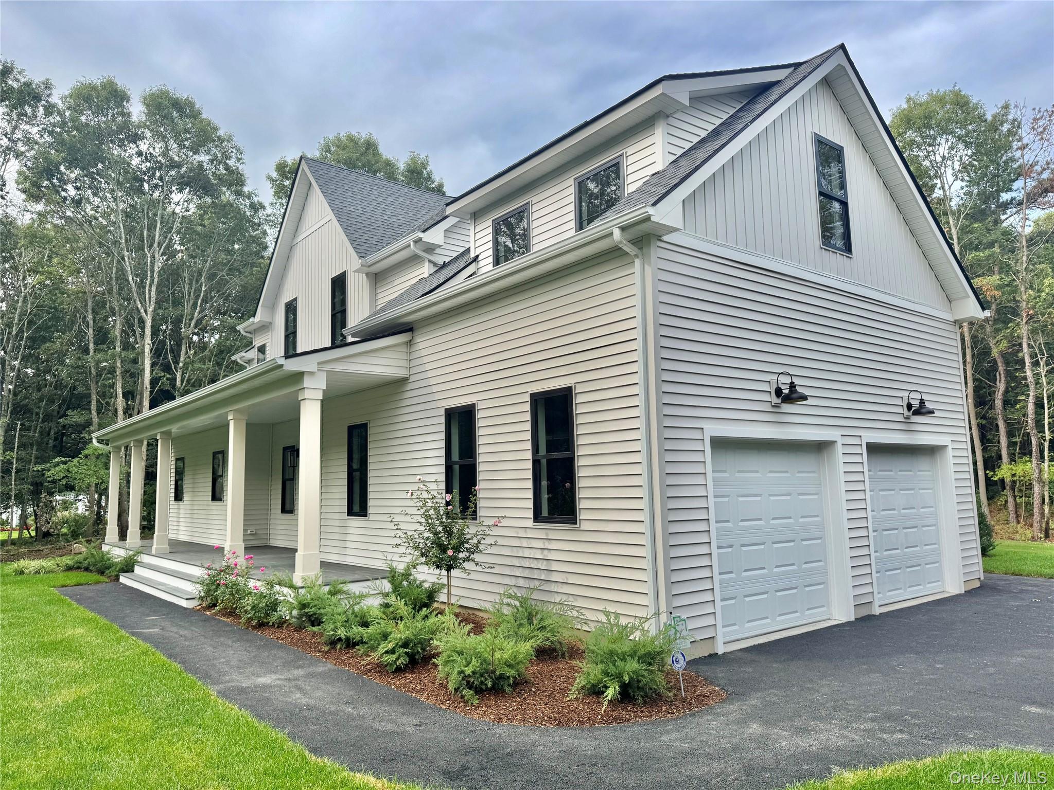 122 Dayton Avenue, Manorville, NY 11949