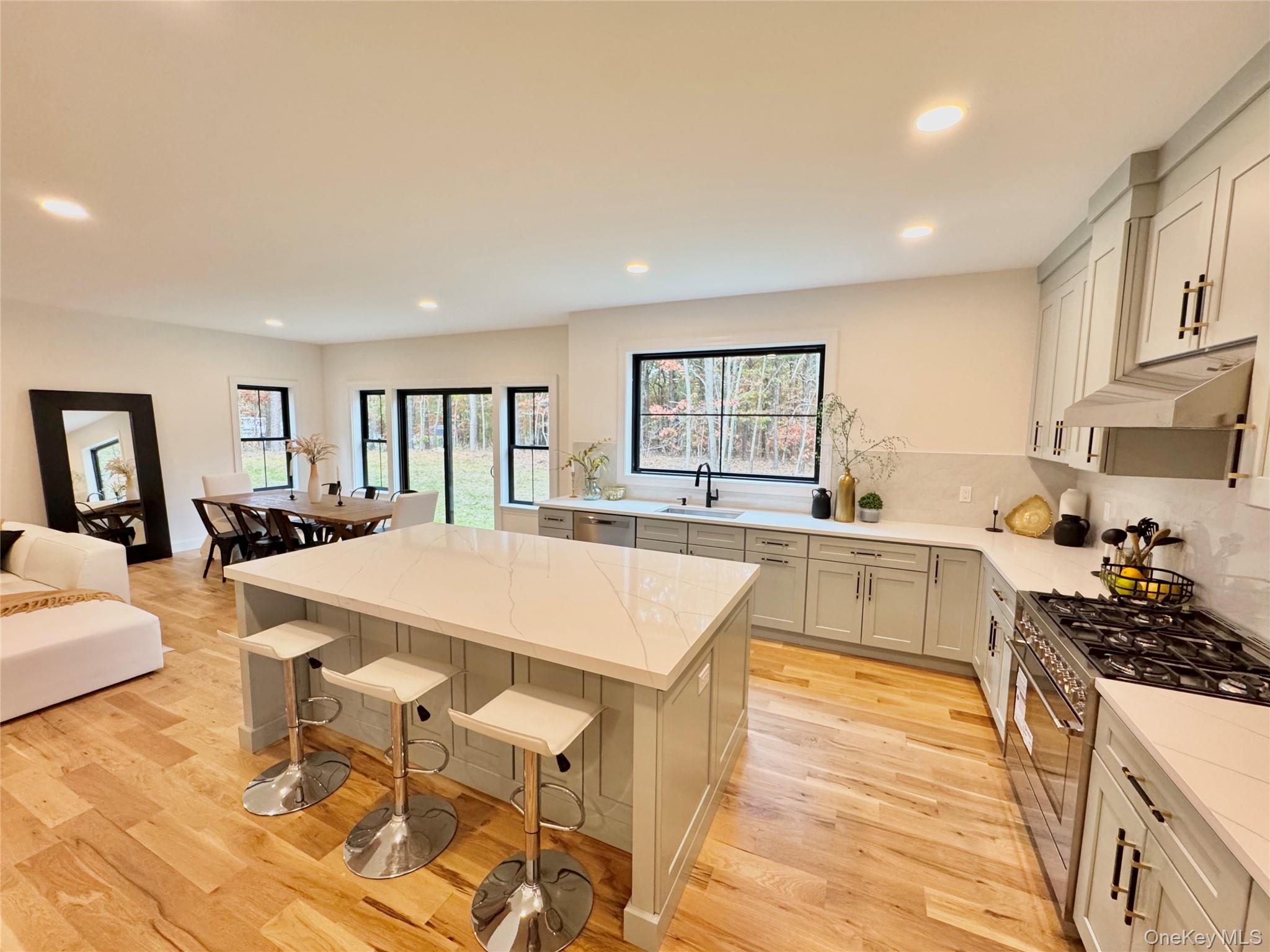 122 Dayton Avenue, Manorville, NY 11949