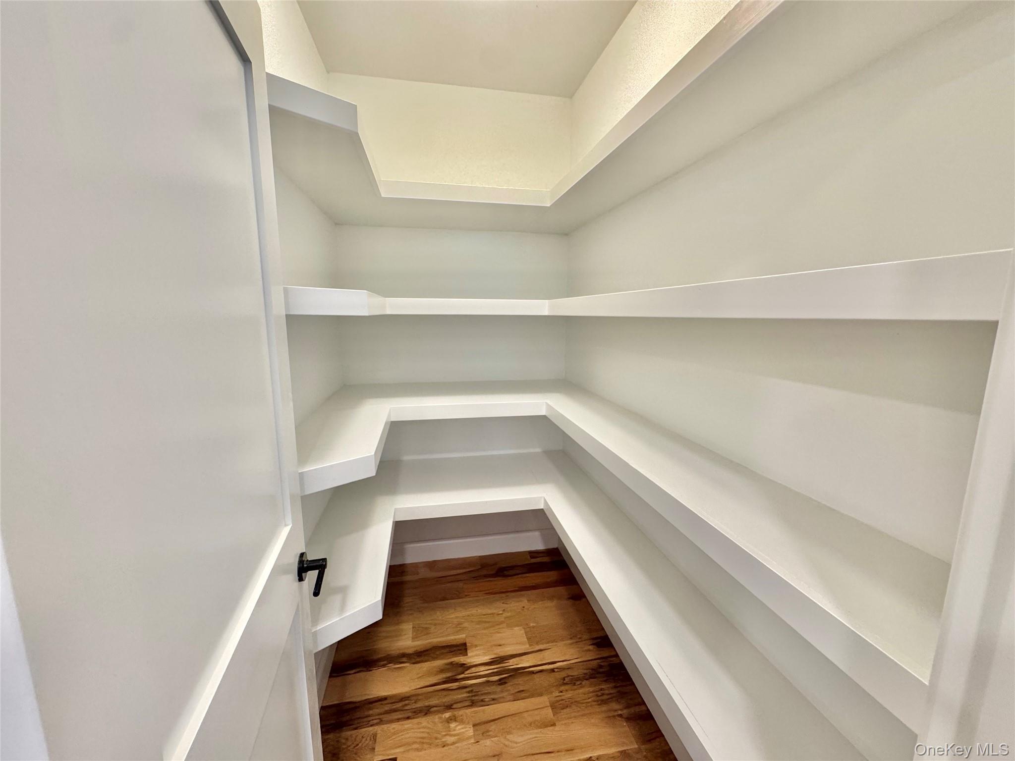 122 Dayton Avenue, Manorville, NY 11949