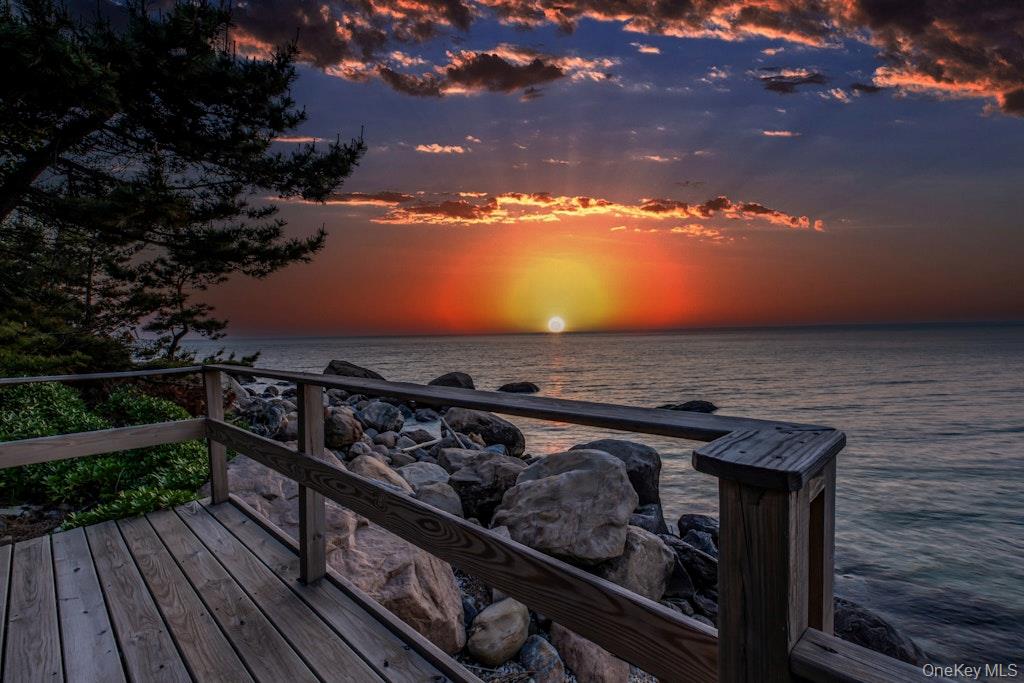 2100 Sound Drive, Greenport, NY 11944