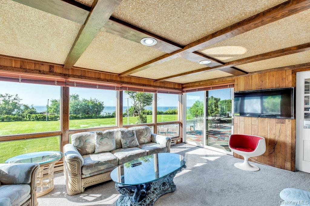 2100 Sound Drive, Greenport, NY 11944